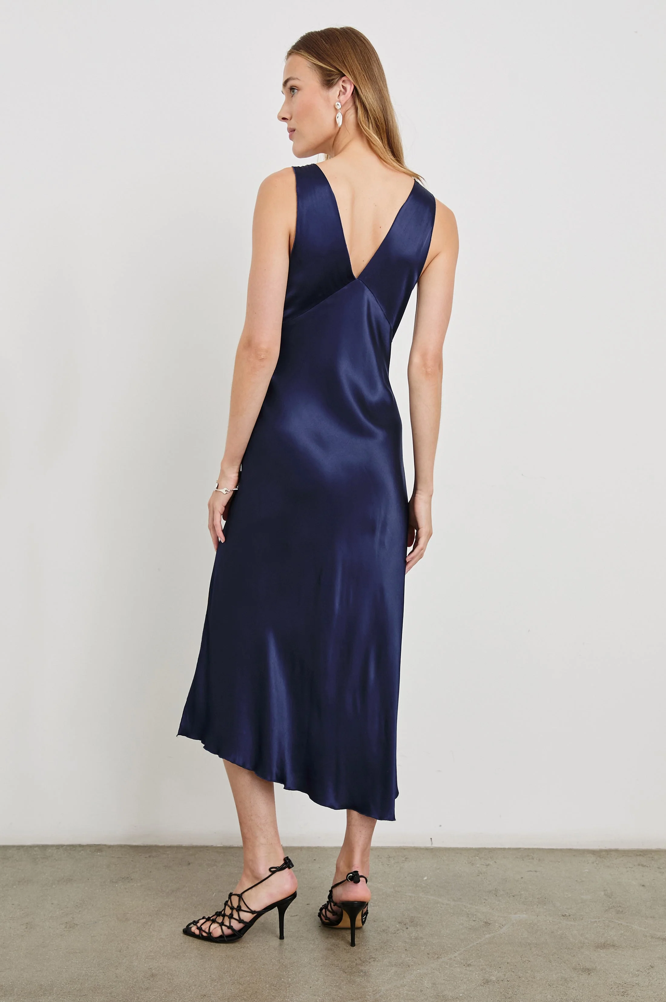 MONIQUE DRESS - NAVY - Image 4