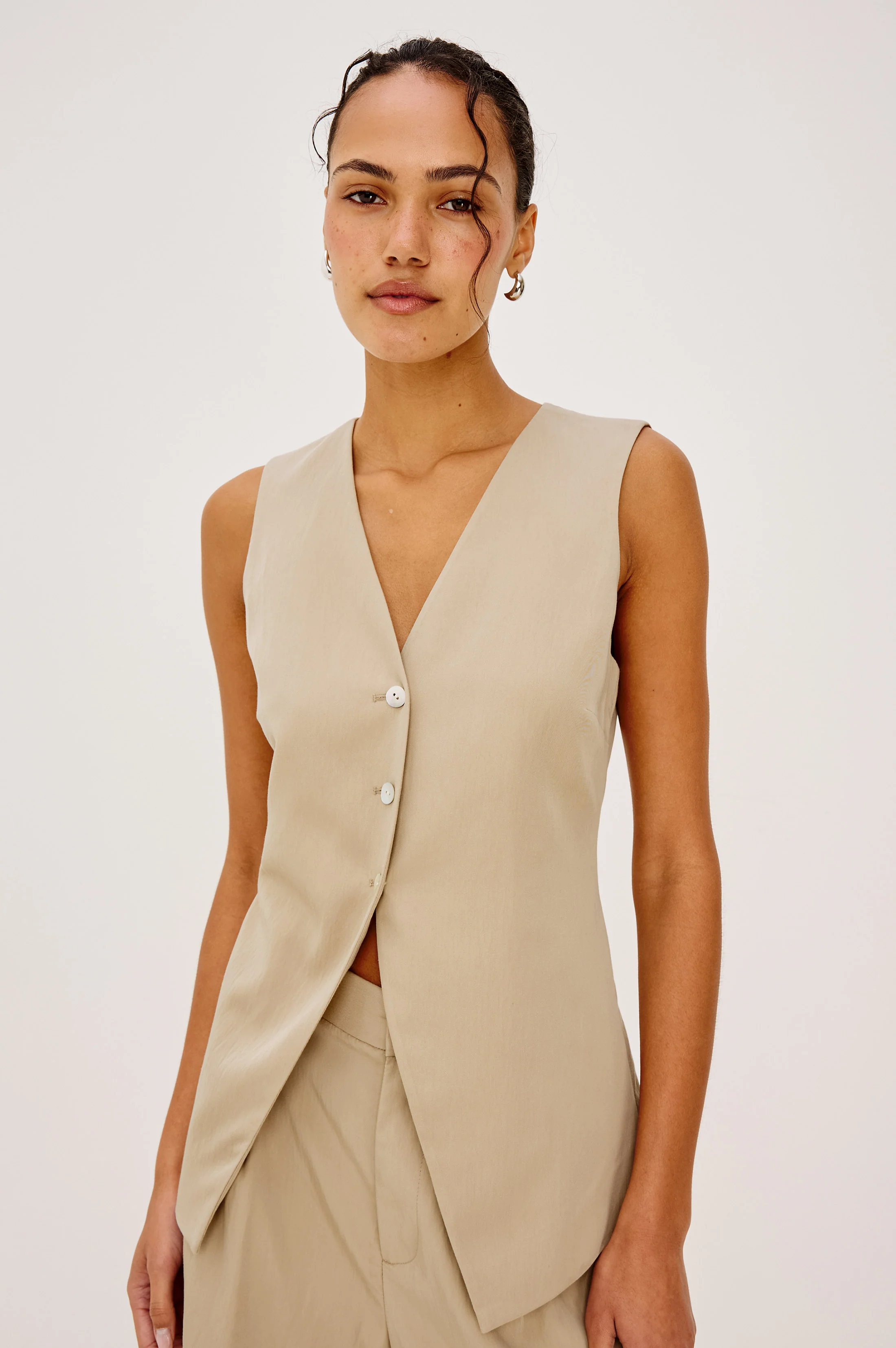 MYLAH VEST - ALMOND - Image 5