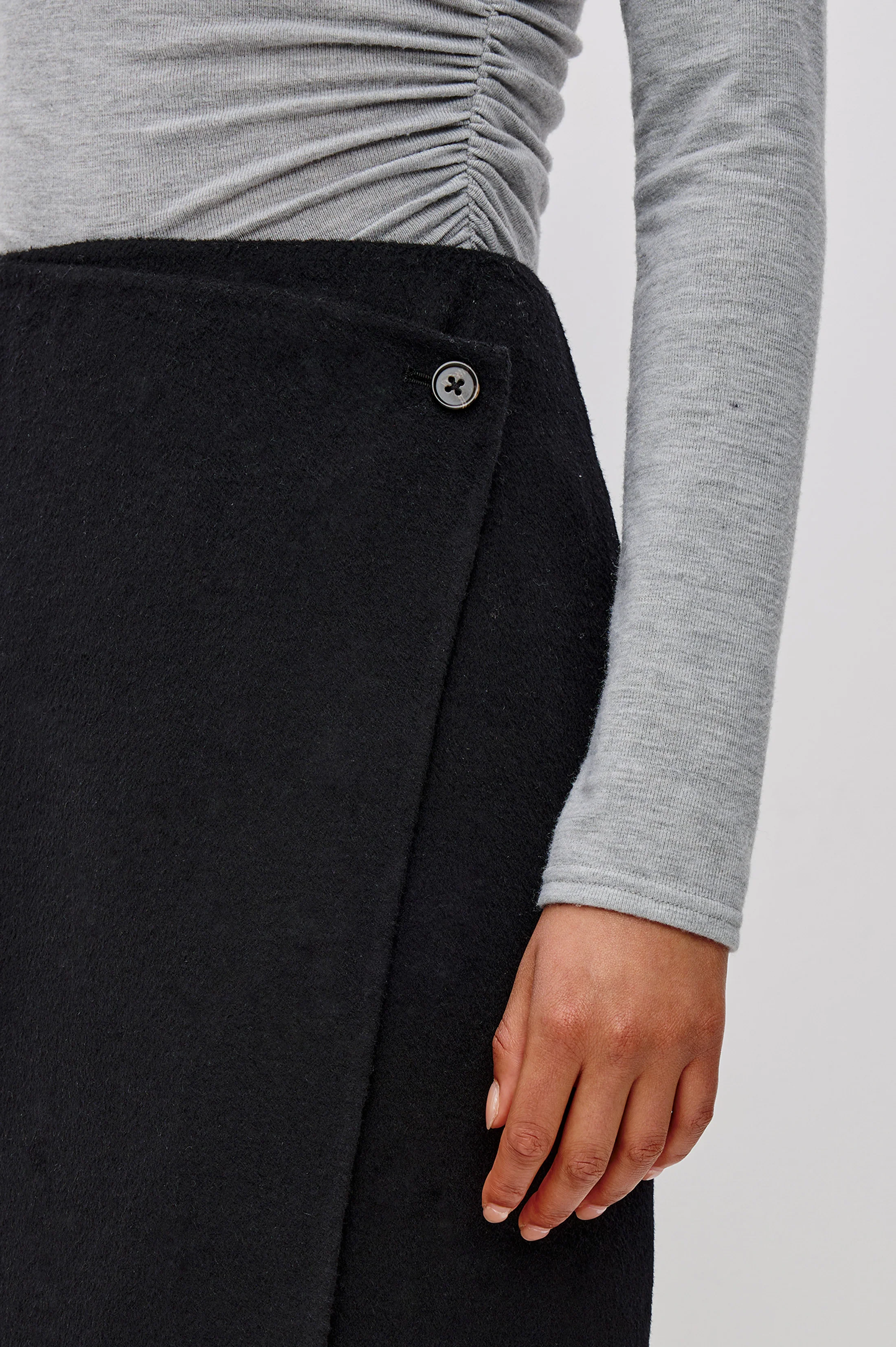 ODETTE SKIRT - BLACK - Image 2