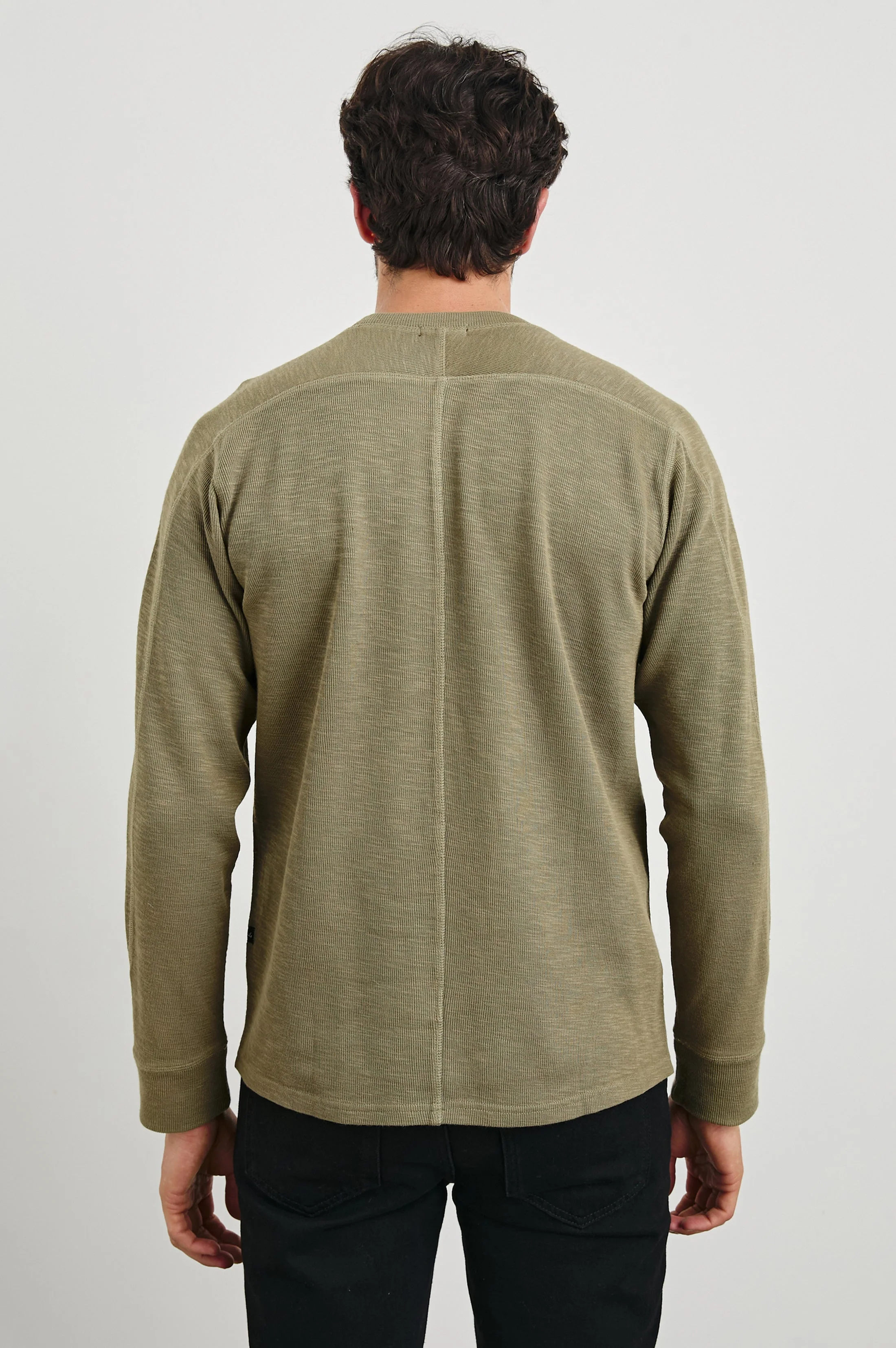 RHEESE LONG SLEEVE TEE - GREEN OLIVE - Image 4