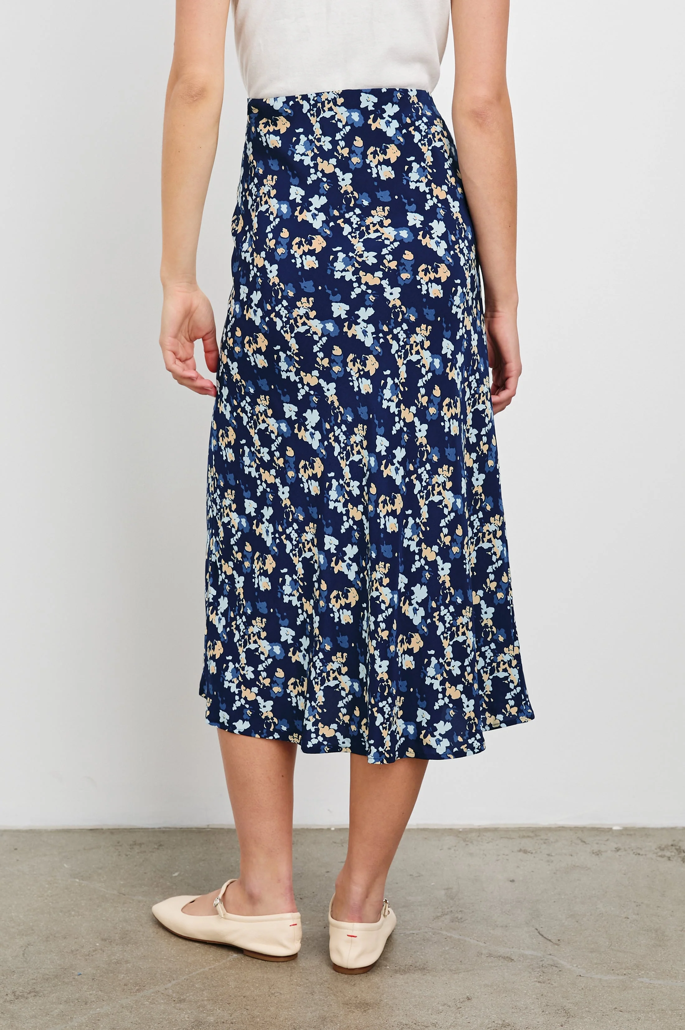 ROSETTA SKIRT - NAVY FLORA - Image 5