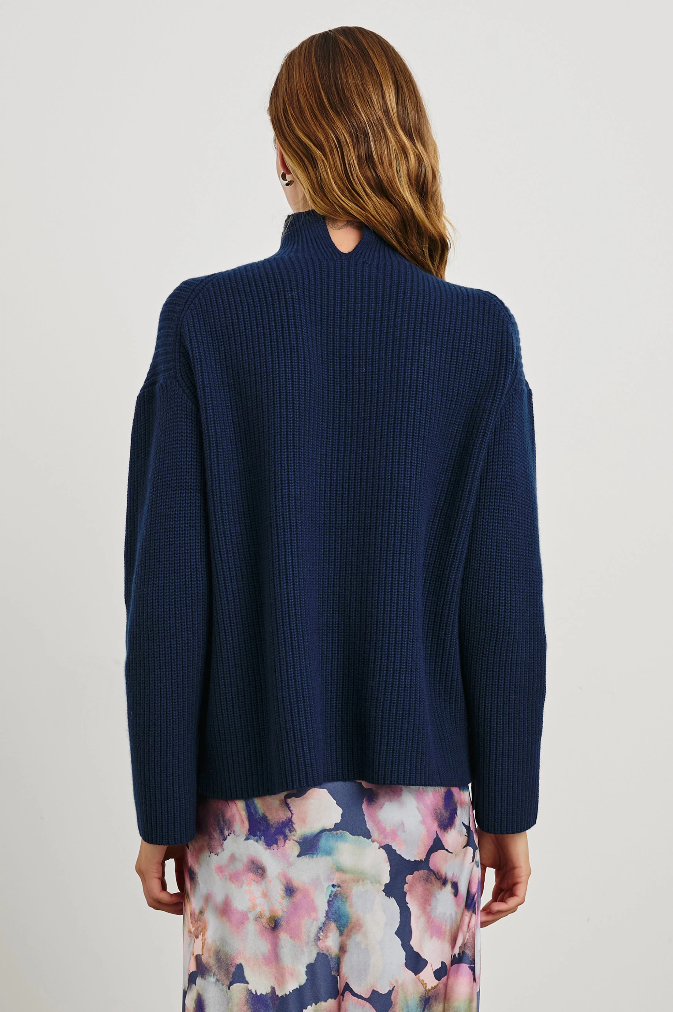 SANNA SWEATER - DARK SLATE - Image 5