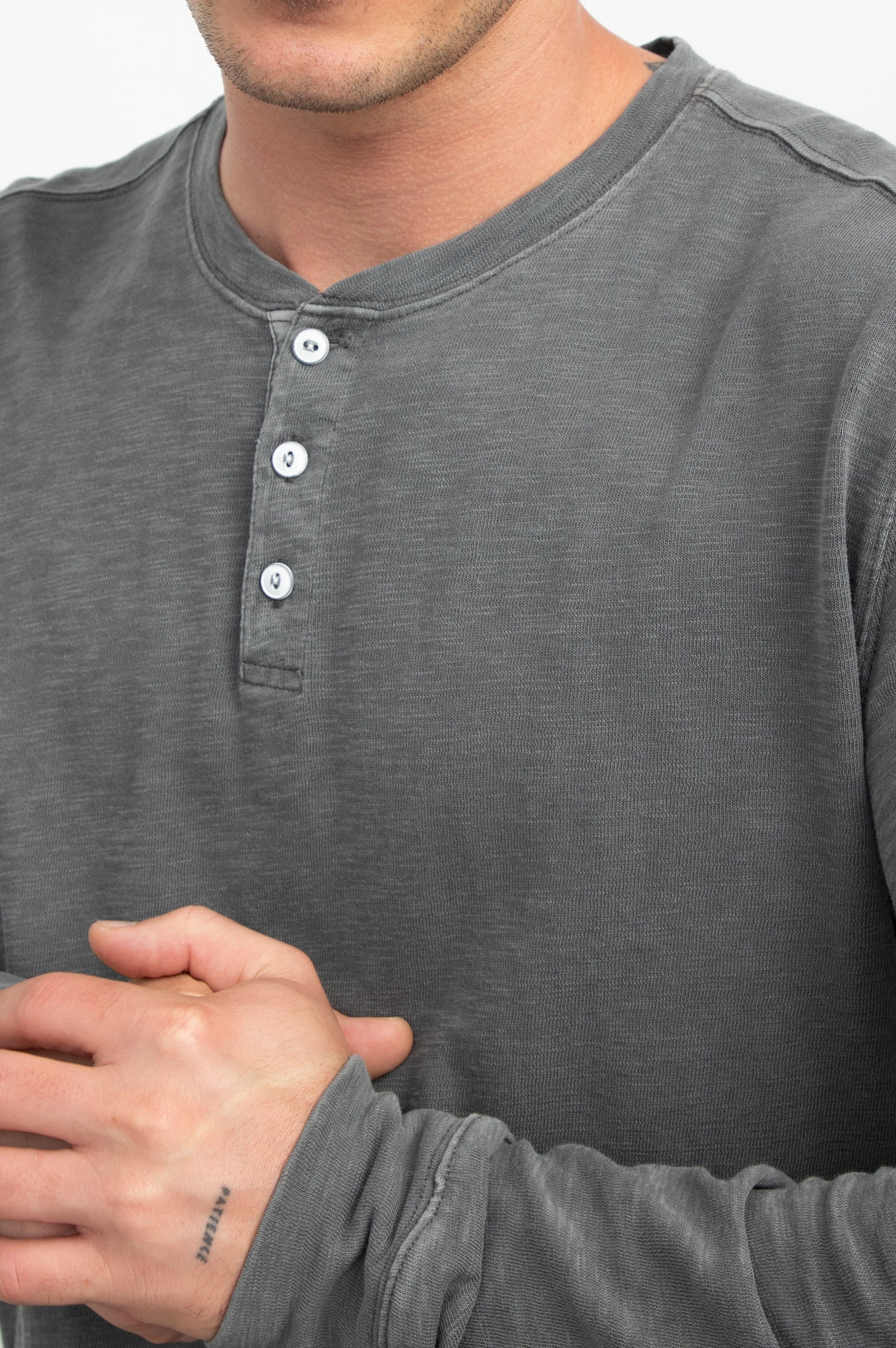 SKHI HENLEY - WASHED BLACK - Image 2