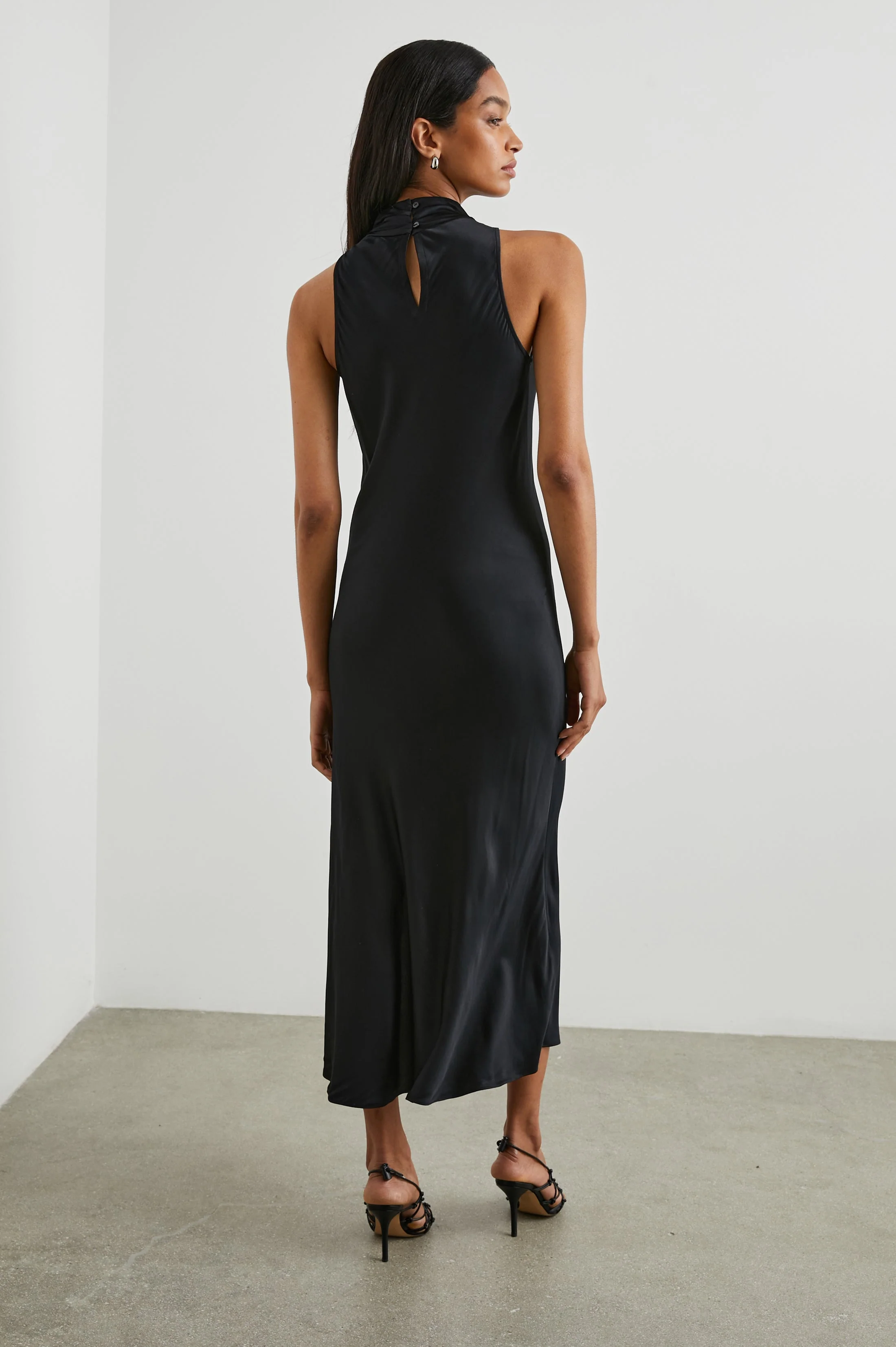 SOLANA DRESS - BLACK - Image 5