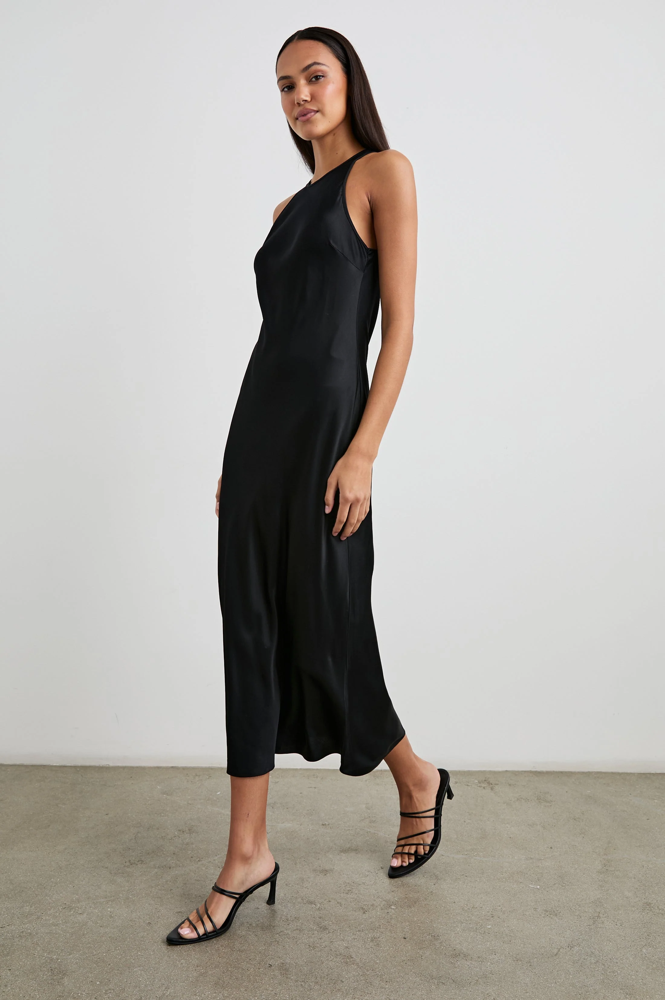 SOLENE DRESS - BLACK - Image 5
