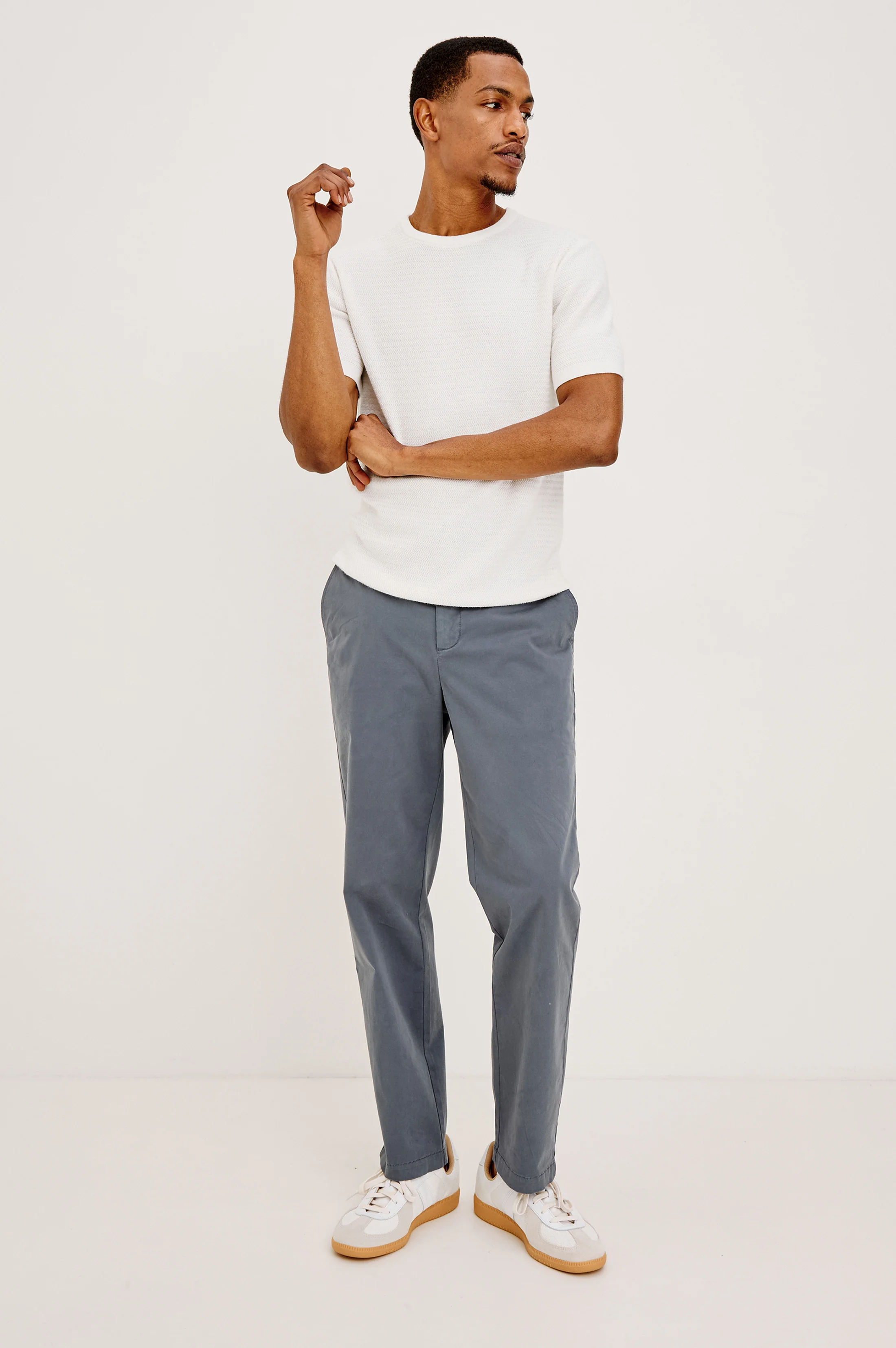 THEO SHORT SLEEVE SWEATER - PORCELAIN - Image 3