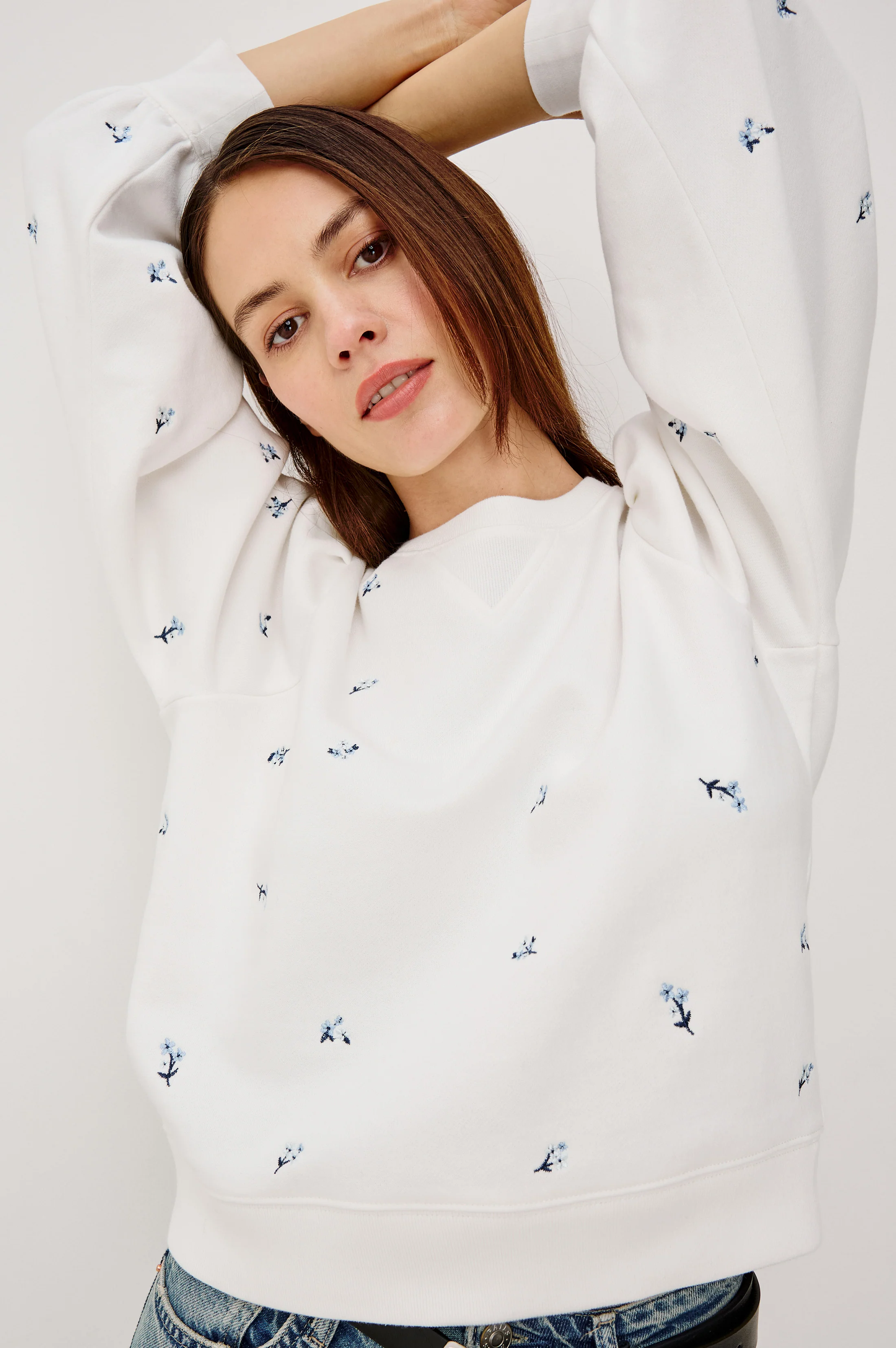 TIFFANY SWEATSHIRT - EMBROIDERED BLUE IRIS