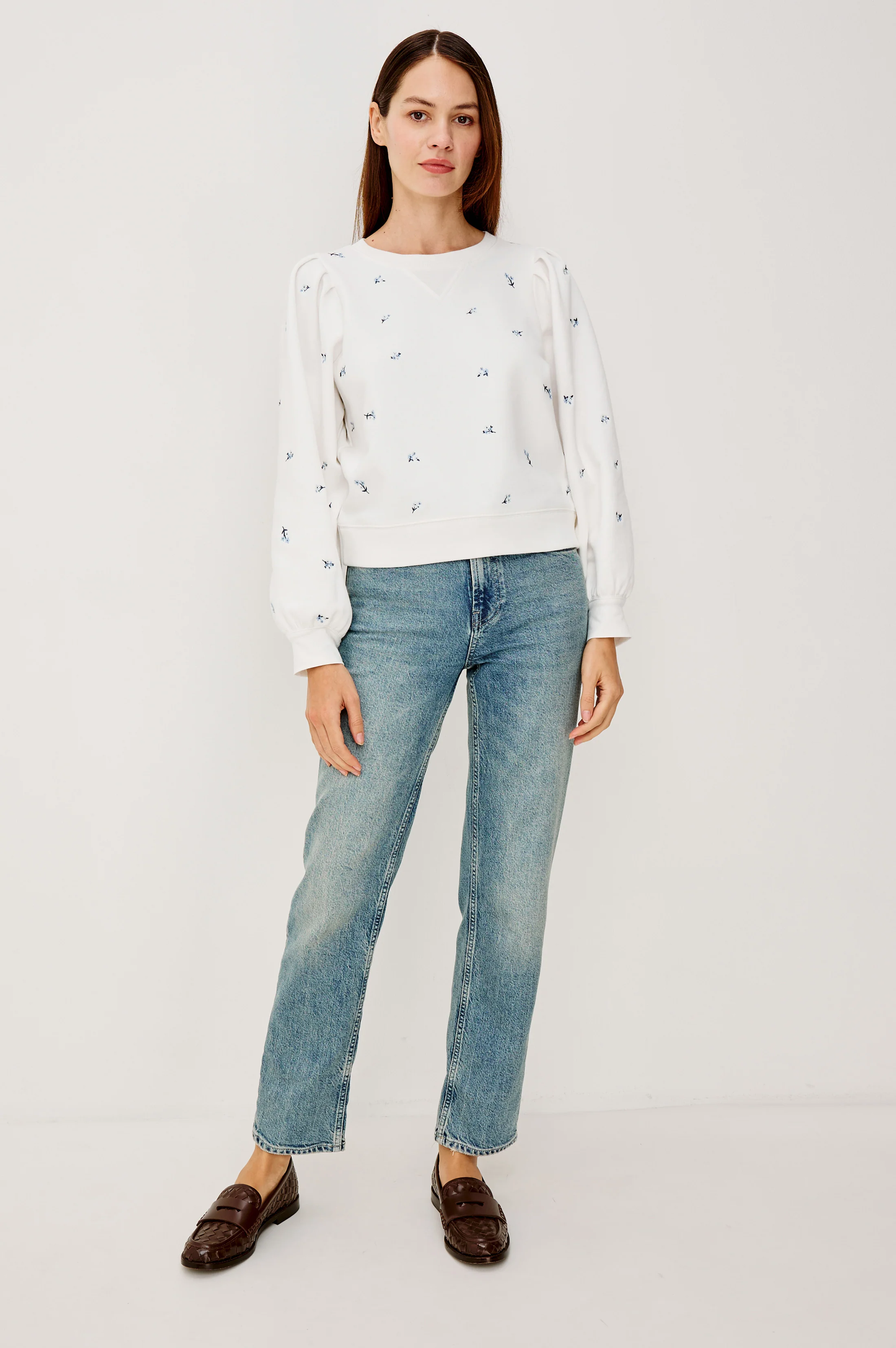 TIFFANY SWEATSHIRT - EMBROIDERED BLUE IRIS - Image 4