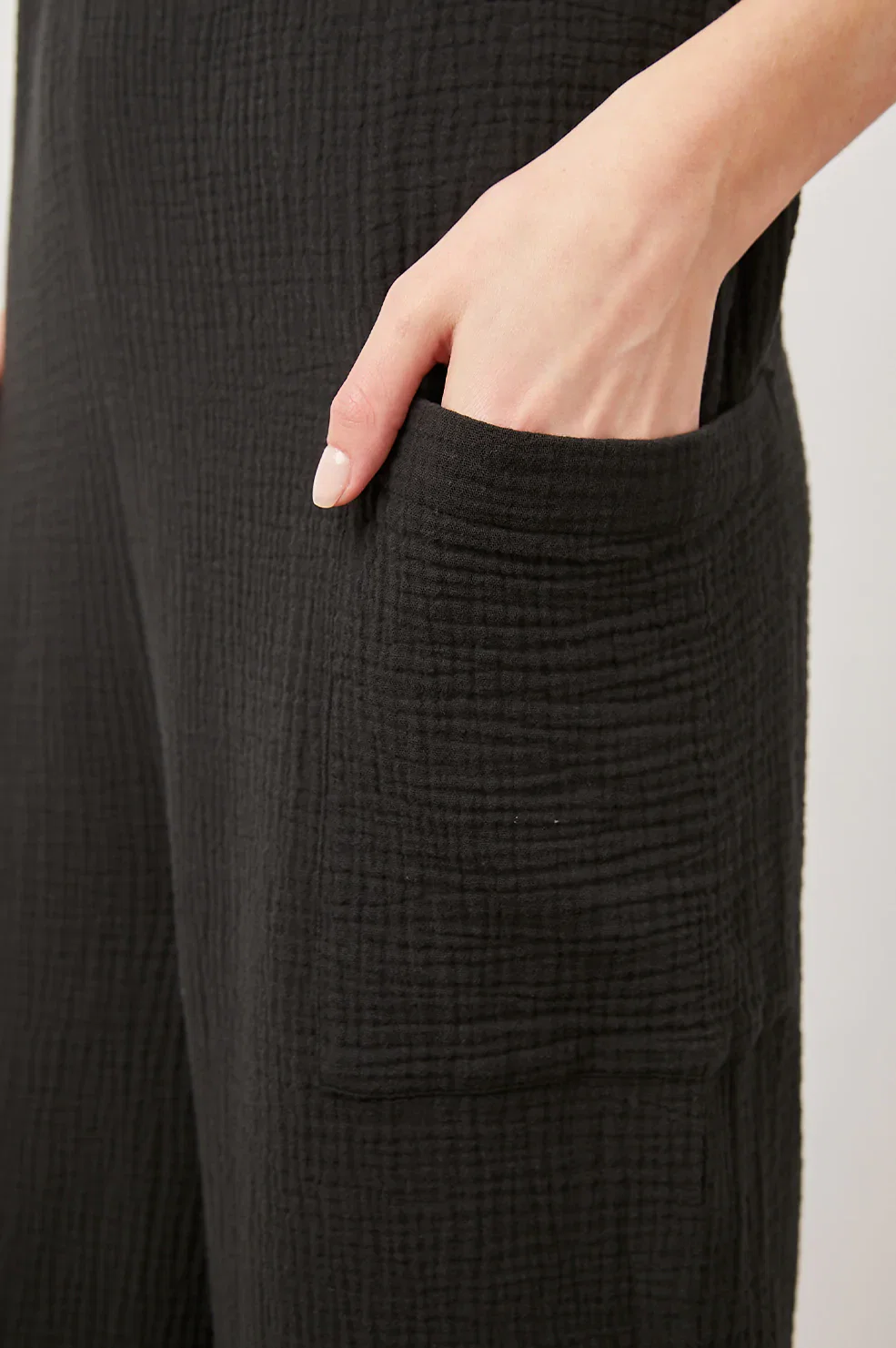 TUCKER JUMPSUIT - BLACK - Image 3