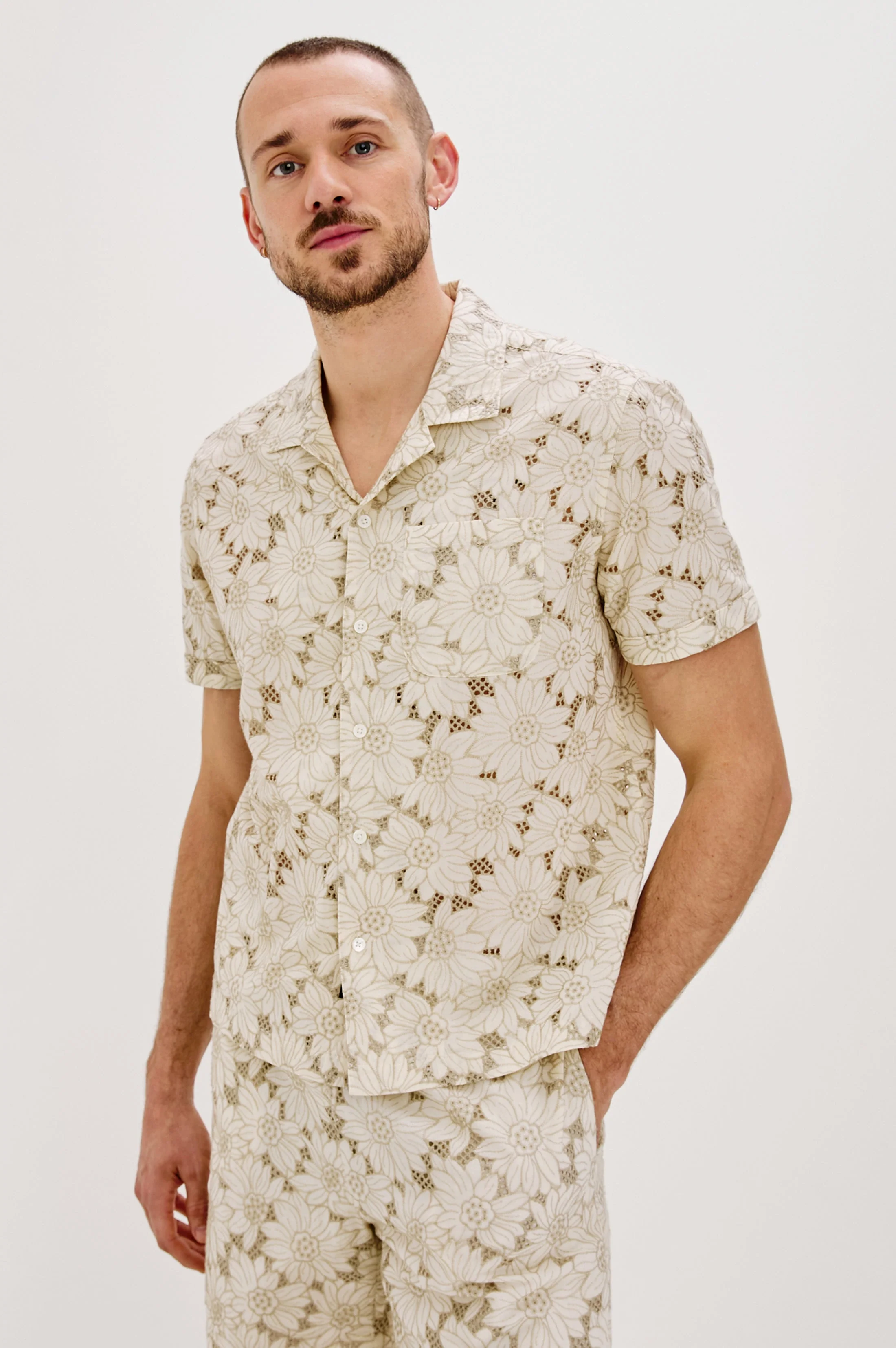 TYLER SHIRT - KHAKI WHITE SUNFLOWER
