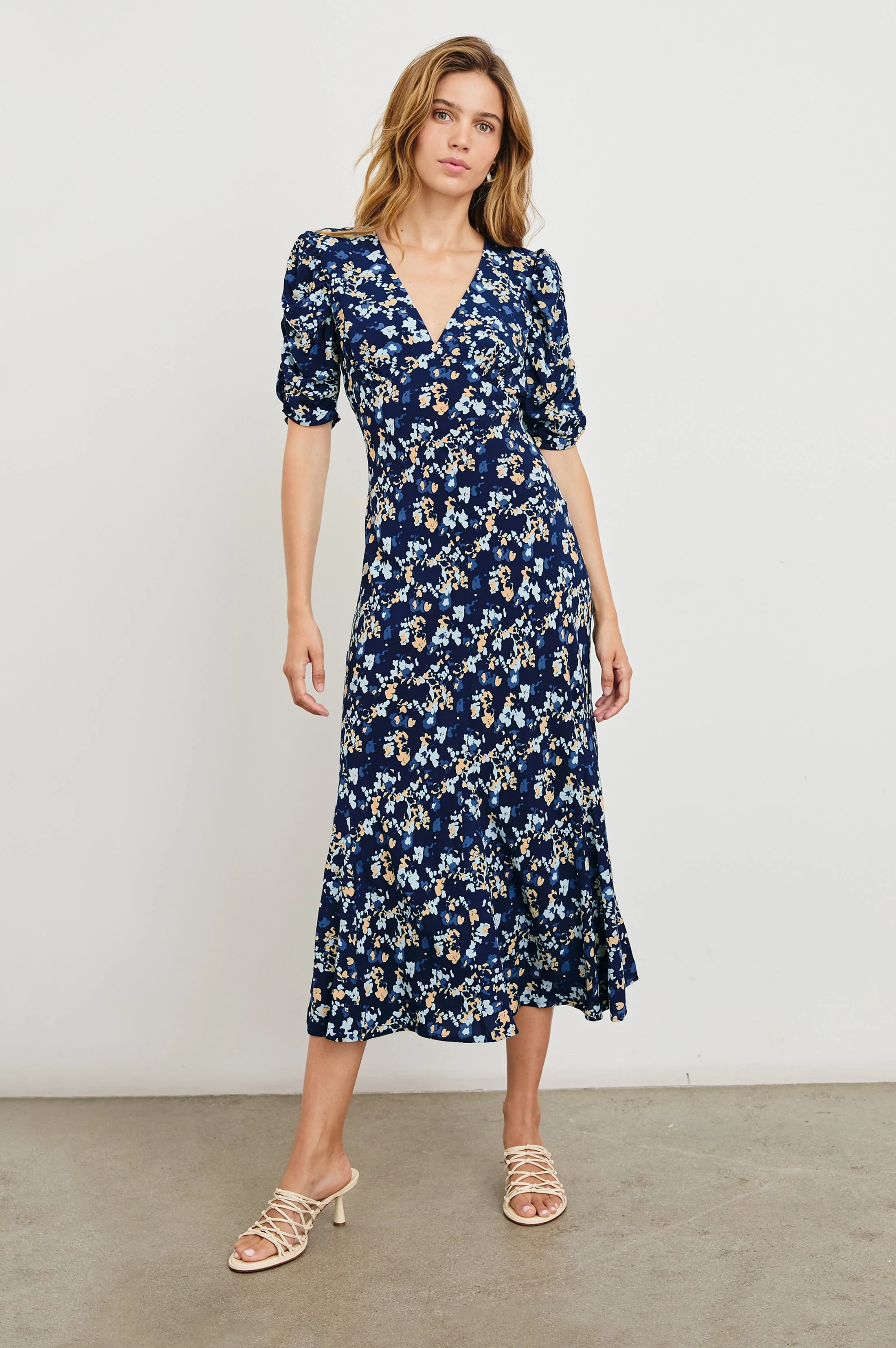 ZARIAH DRESS - NAVY FLORA