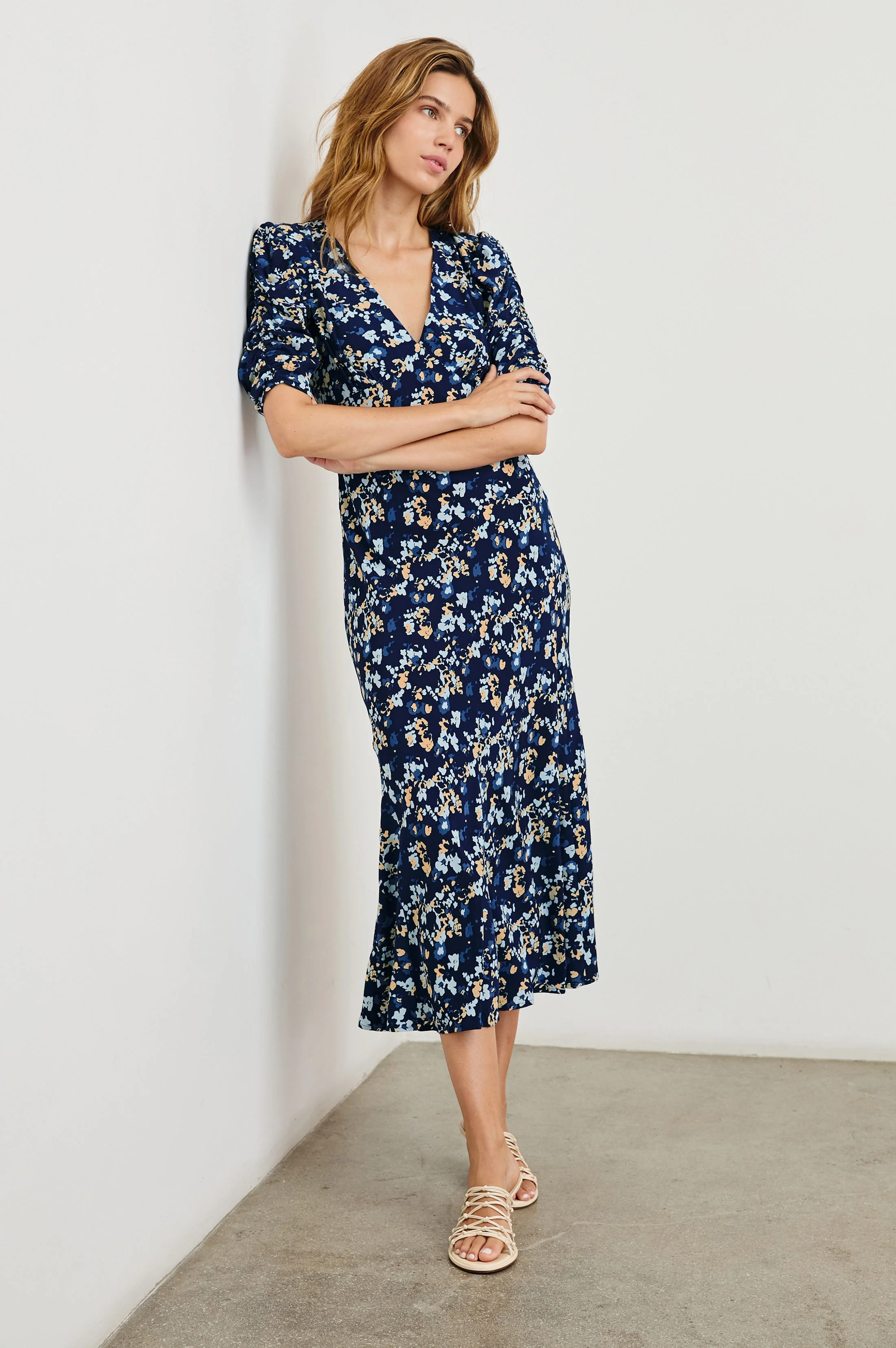ZARIAH DRESS - NAVY FLORA - Image 4